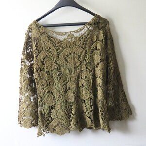 Adiva Lace Blouse with attached Camisole - Green Color - Size M - Like New